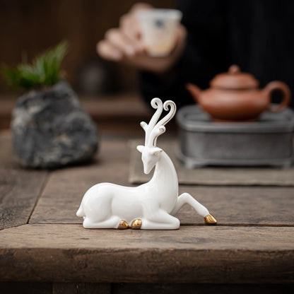 Elegant White Deer Teapets