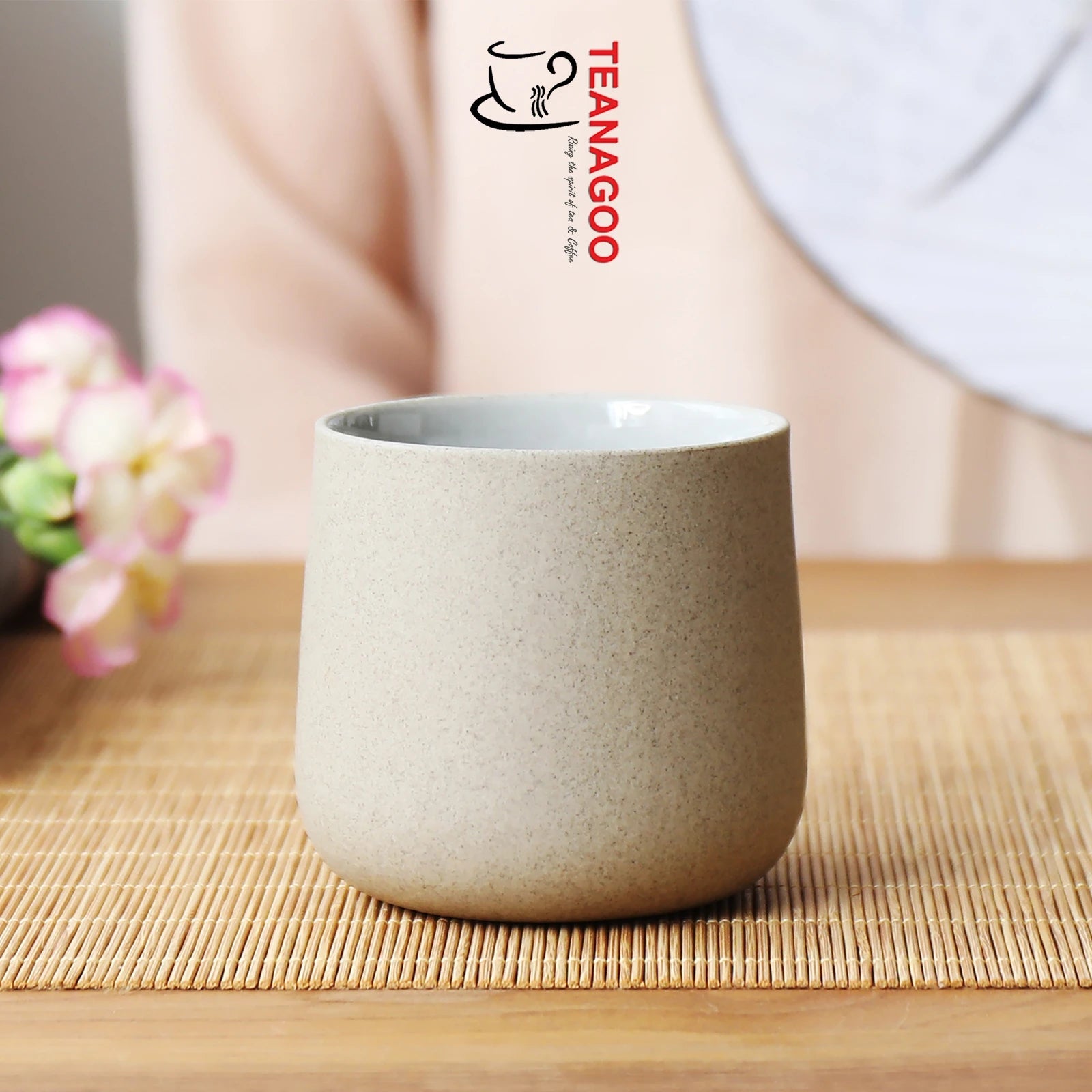 https://www.teanagoo.com/cdn/shop/products/8_four_ceramic_teacups_a_set_potteryJapanese_style_teacups.jpg?v=1662949443&width=1946